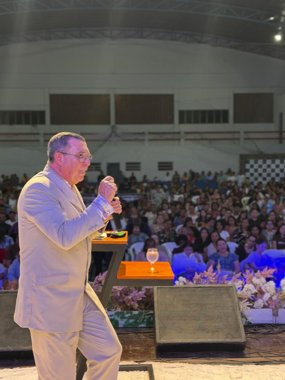 Deus Revela o Impossível